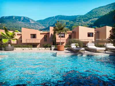 Two-story townhouse in Esporles, Mallorca