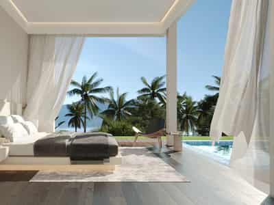 Villas with private pools, with mountain, sea, lake and garden views, in the centre of Phuket, Thailand