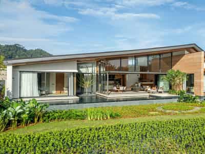 New luxury lakeside villa complex in Cherng Thale, Phuket, Thailand