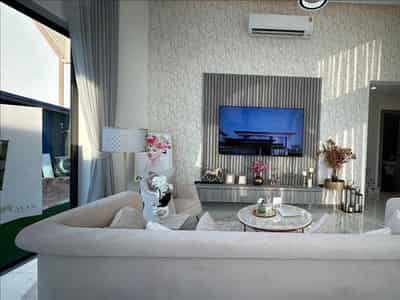 New complex of villas with swimming pools in a sought-after area, close to an international school, Pattaya, Phuket