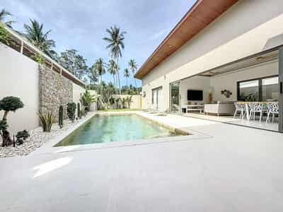 New residential complex of villas with swimming pools close to all infrastructure, Maenam, Samui, Thailand