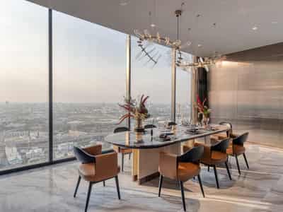 High-rise project with swimming pools and a spa, 400 meters from MRT Ratchathewi, in the central area of Bangkok, Thailand