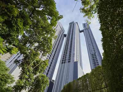Residential complex with swimming pools, a spa and restaurants close to BTS Thonglor, in a prestigious area of Bangkok, Thailand