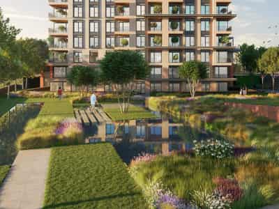 Residence with swimming pools and green areas close to infrastructure, in one of the oldest and largest areas of Istanbul