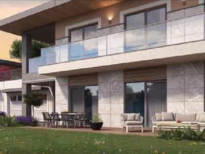New complex of villas with swimming pools and around-the-clock security close to a highway, Istanbul, Turkey