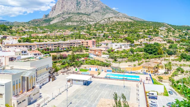 Finestrat (Alicante, Spain): Everything You Need to Know Before Moving