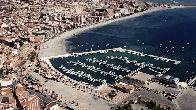 San Pedro del Pinatar: Guide to Living, Holidays and Buying Property