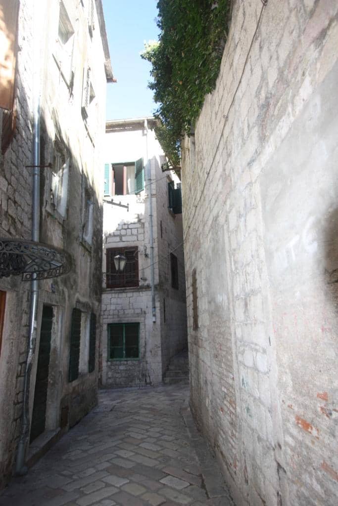 2-Bedroom Apartment in Old Town Kotor — photo 2