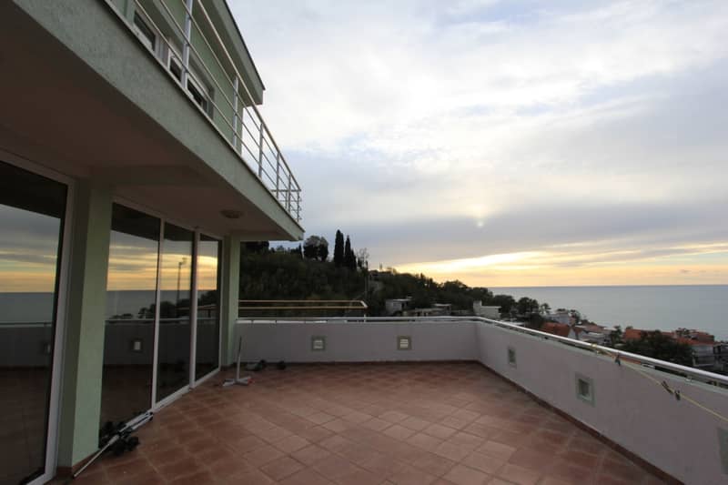 Hotel in Sutomoré — photo 6