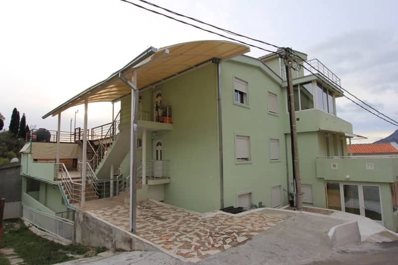 Hotel in Sutomoré — photo 3