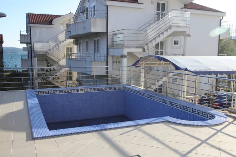 Apartment in a Complex in Bijela — photo 8