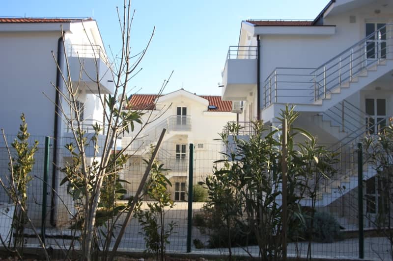 Apartment in a Complex in Bijela — photo 2