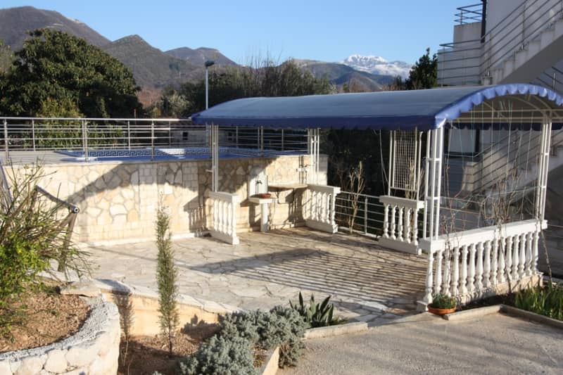 Apartment in a Complex in Bijela — photo 7