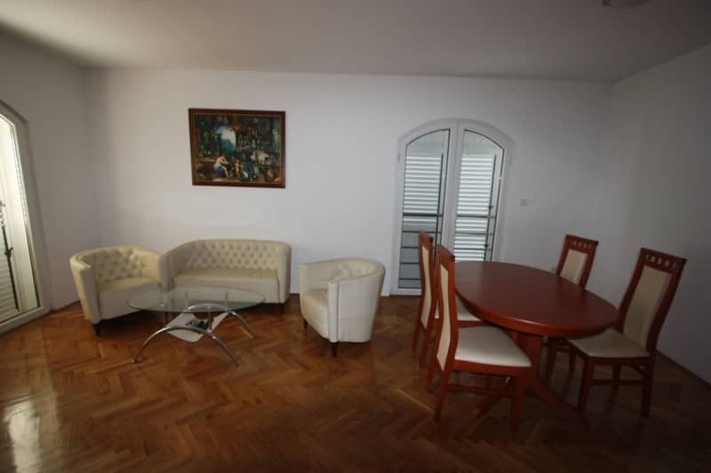 Apartment in a Complex in Bijela — photo 3