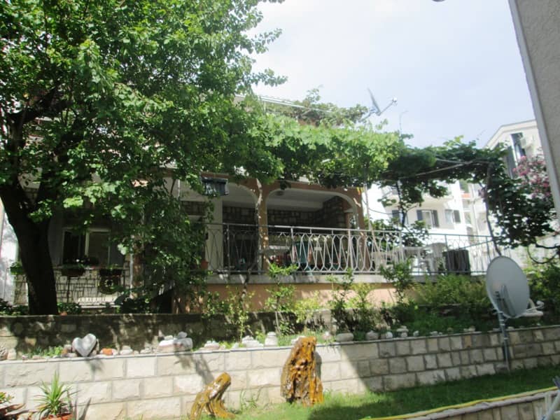 House in Petrovac — photo 13