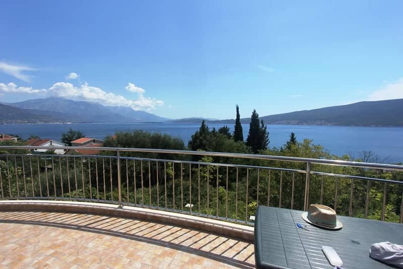 House in Baosici with Stunning Sea Views — photo 2