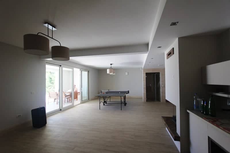 Villa with Pool in Budva — photo 11