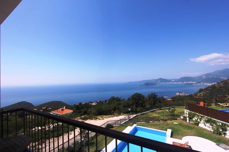 Villa with Pool in Budva — photo 20