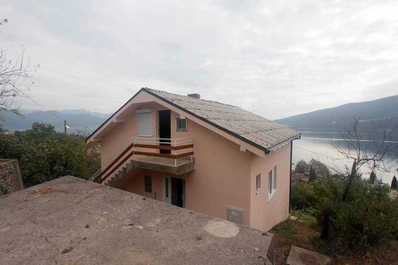 Three-Storey House in Djenovic — photo 11