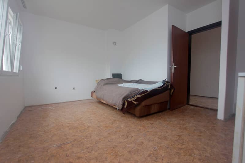 Three-Storey House in Djenovic — photo 9