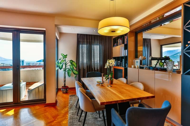 Spacious Three-Bedroom Duplex Apartment in Budva (Dubovica) — 156 m² — photo 3