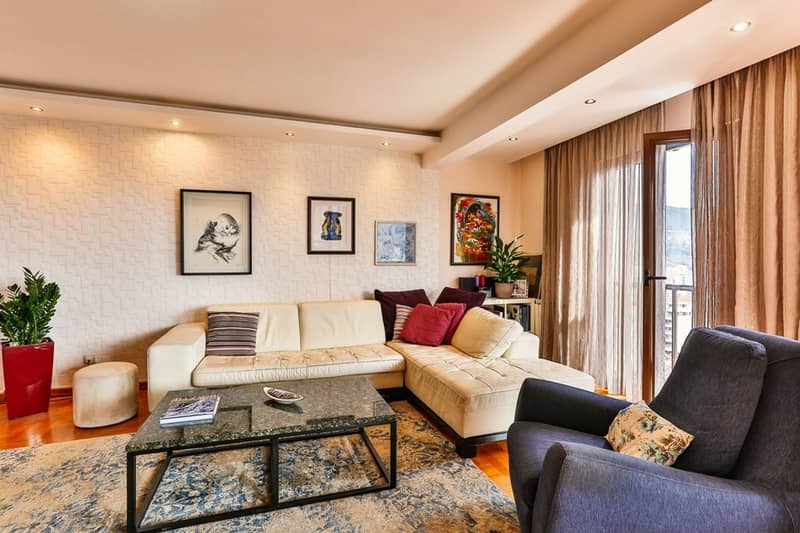 Spacious Three-Bedroom Duplex Apartment in Budva (Dubovica) — 156 m² — photo 12