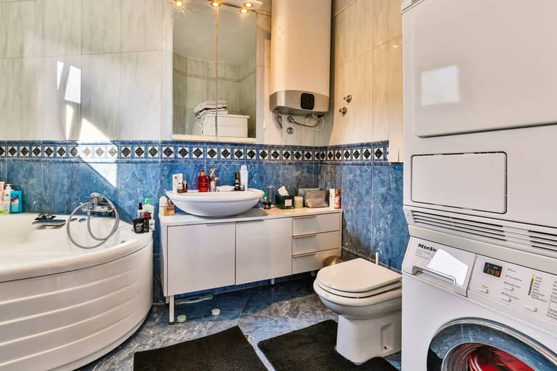 Spacious Three-Bedroom Duplex Apartment in Budva (Dubovica) — 156 m² — photo 25