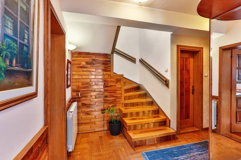 Spacious Three-Bedroom Duplex Apartment in Budva (Dubovica) — 156 m² — photo 17
