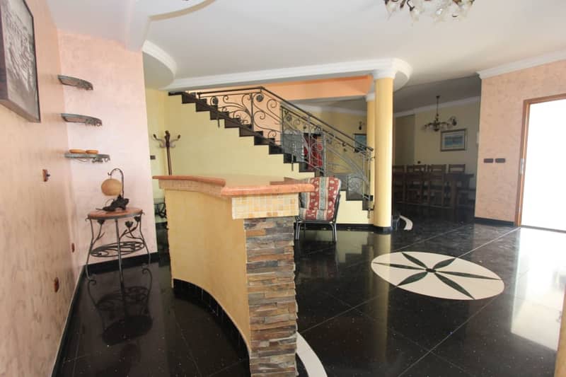 Bright Villa with Pool in Petrovac — photo 13