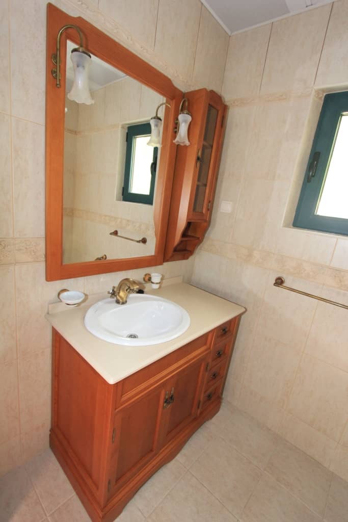 Bright Villa with Pool in Petrovac — photo 19
