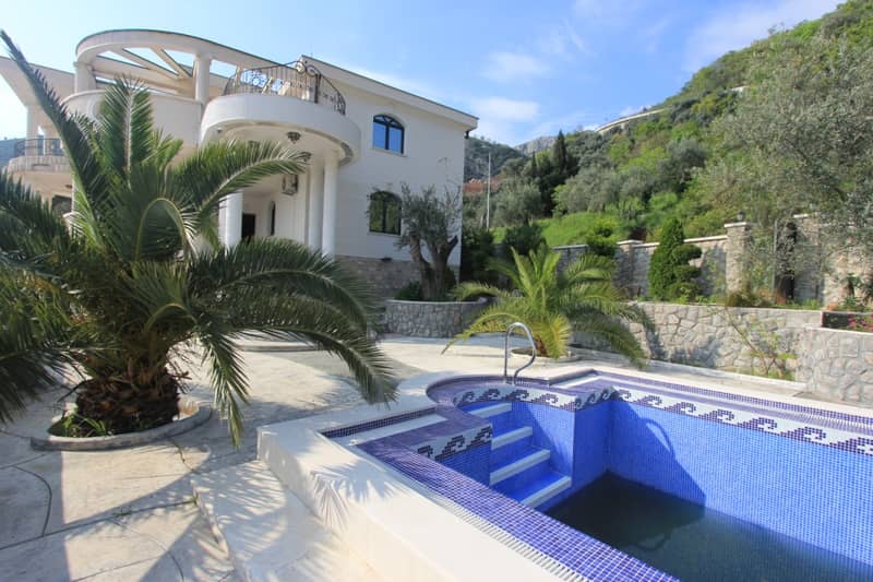 Bright Villa with Pool in Petrovac — photo 6