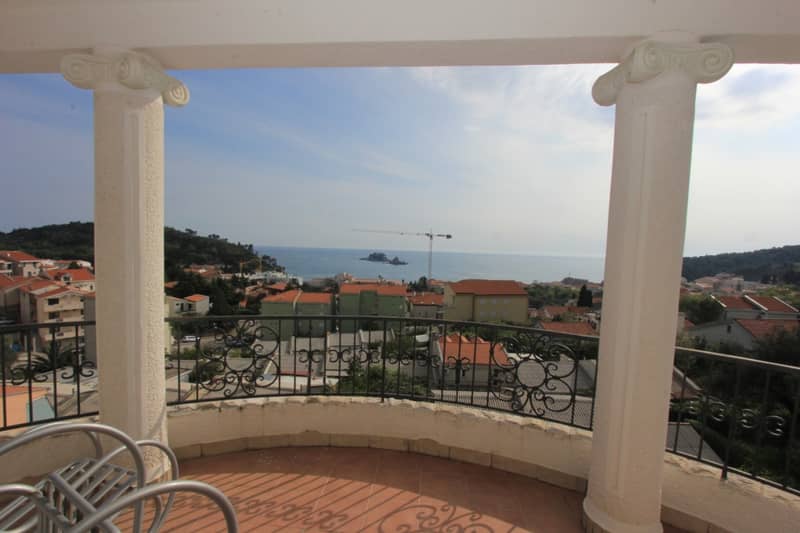 Bright Villa with Pool in Petrovac — photo 27