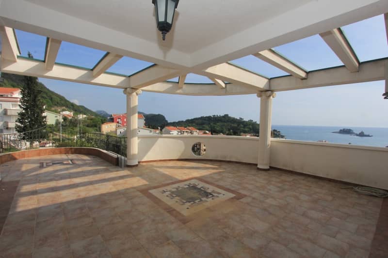 Bright Villa with Pool in Petrovac — photo 23