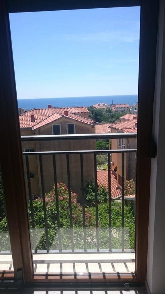 Spacious Apartment with Sea View — photo 7