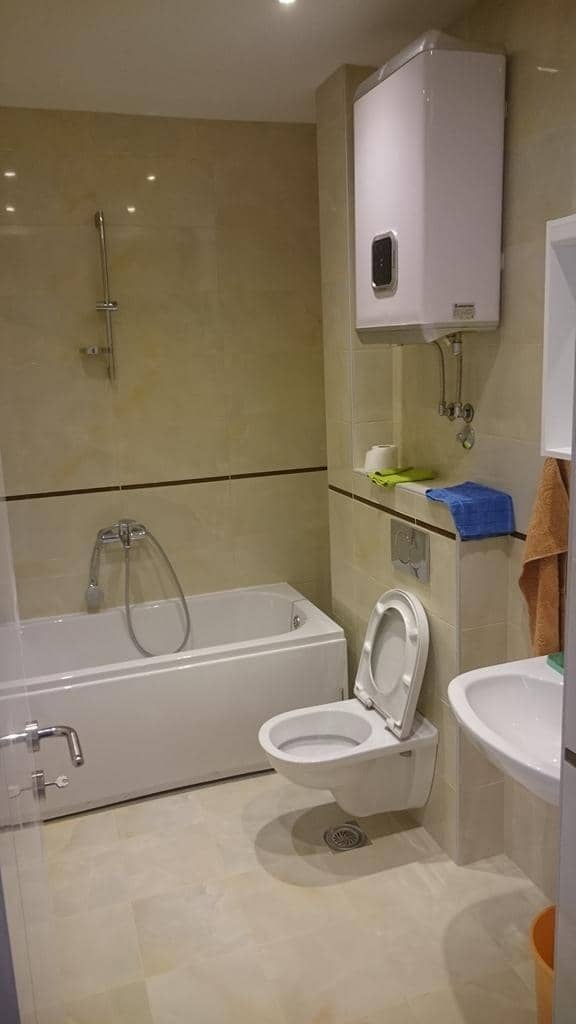 Spacious Apartment with Sea View — photo 8