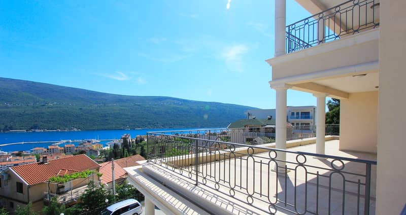 Apartments in Villas in an Elite Complex — photo 11
