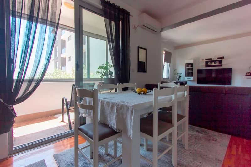 Apartment in Ulcinj with Sea View — photo 3