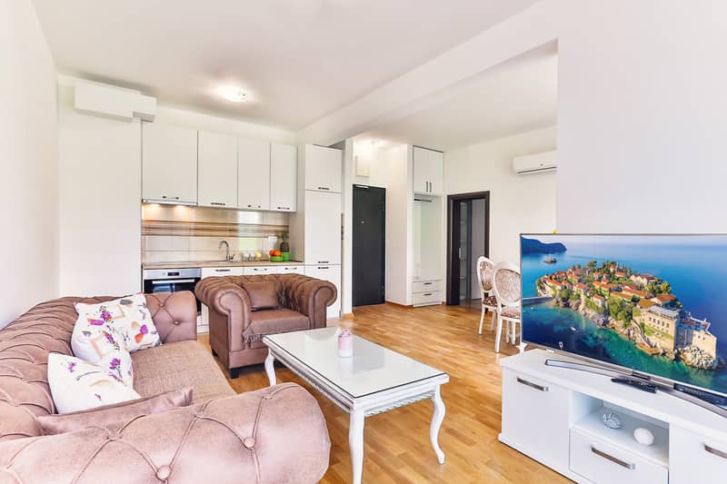 Luxurious three-room apartment with sea view — photo 3