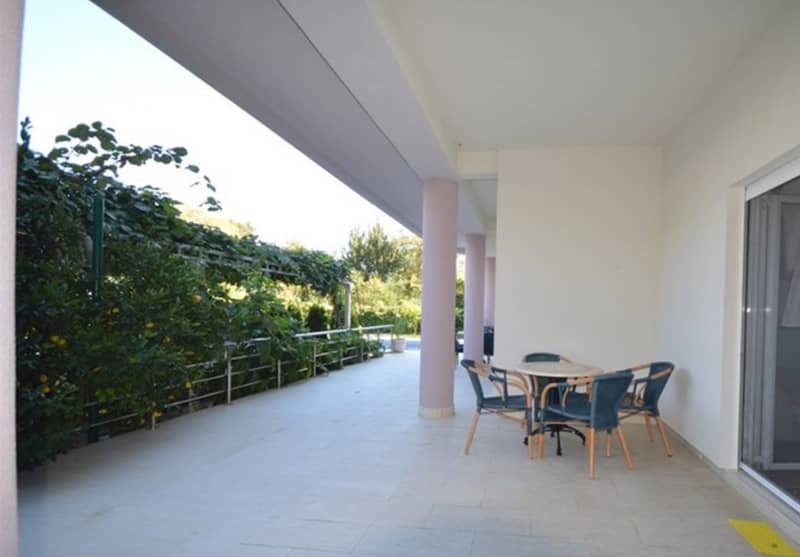 Large House in Sutorinu with Pool and Spacious Courtyard — photo 9