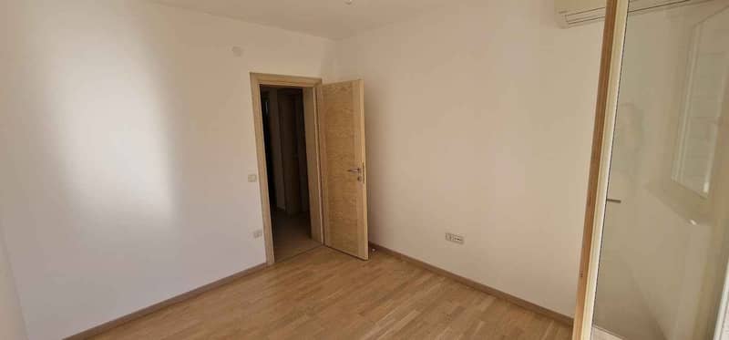 1-Bedroom and 2-Bedroom Apartments in Bečići — photo 11