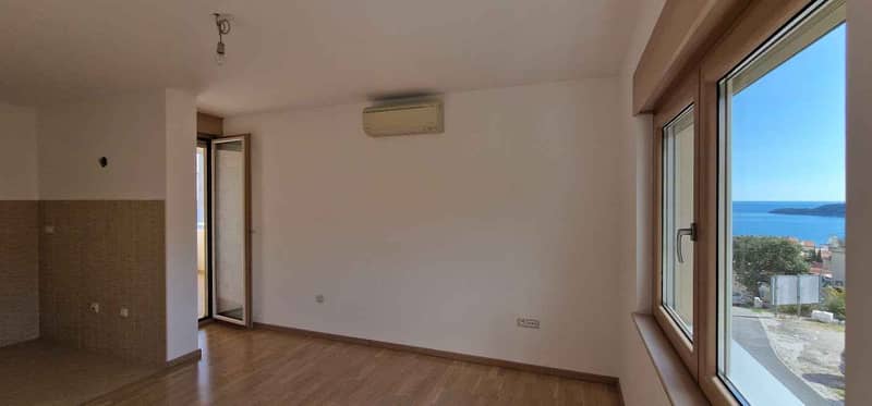 1-Bedroom and 2-Bedroom Apartments in Bečići — photo 16