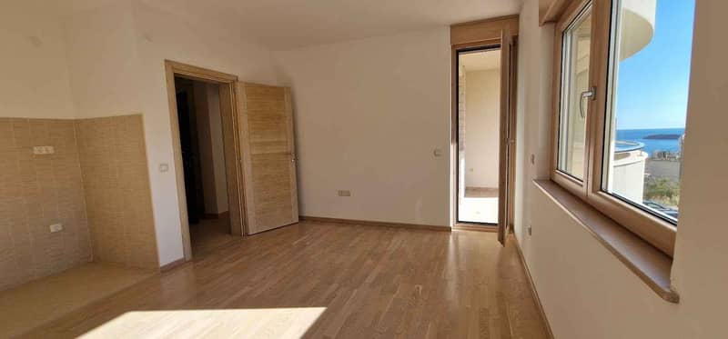 1-Bedroom and 2-Bedroom Apartments in Bečići — photo 8