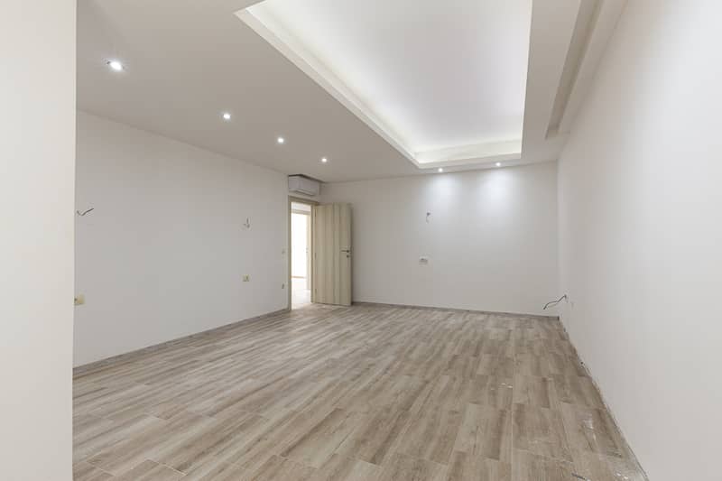 Penthouse in Ulcinj with sea view — photo 25