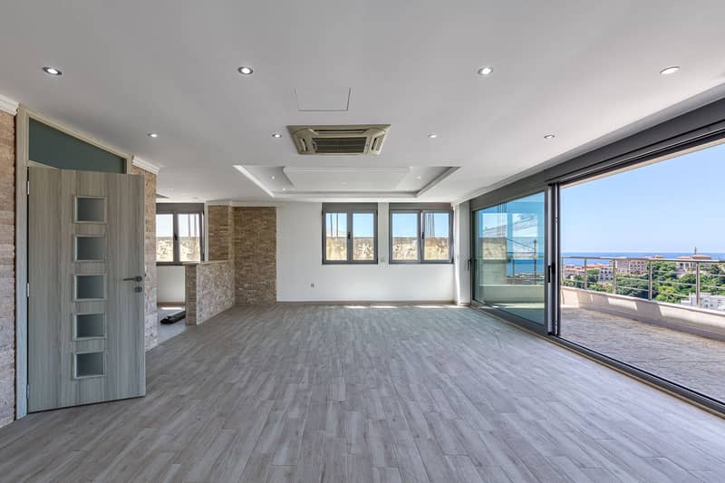 Penthouse in Ulcinj with sea view — photo 5