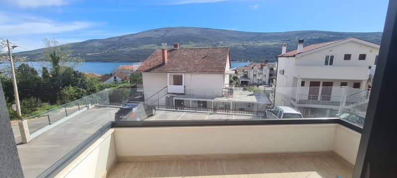 Nice apartment in Djenović with sea view — photo 10