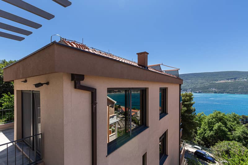 Excellent Villa in the Center of Herceg Novi — photo 38