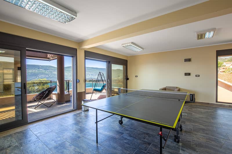 Excellent Villa in the Center of Herceg Novi — photo 23