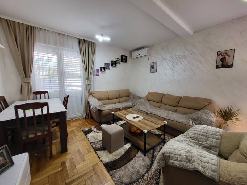 Apartment with spacious terrace in a quiet place in Budva — photo 2