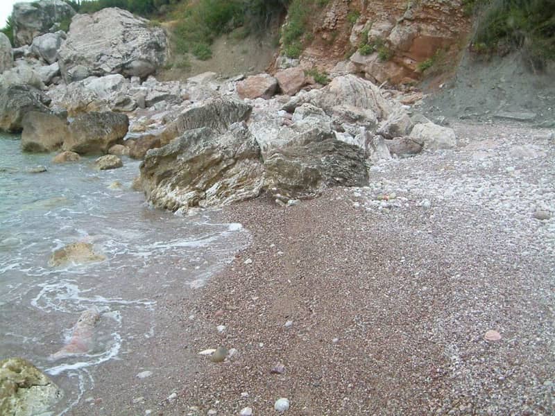 Участок в Баре, всего в 10 м от моря — фото 2