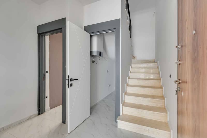 Spacious and bright apartments with panoramic sea view — photo 21